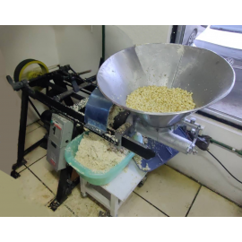 Usado - Molino de Acero Inoxidable Semi-automático para tortillas de maíz y tamales Modelo - G150