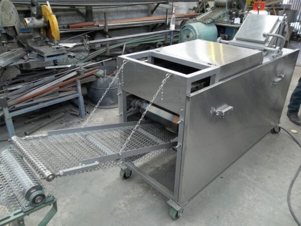 T5000 Wheat Flour Tortilla Making Machine with Automatic Grill - Image 7