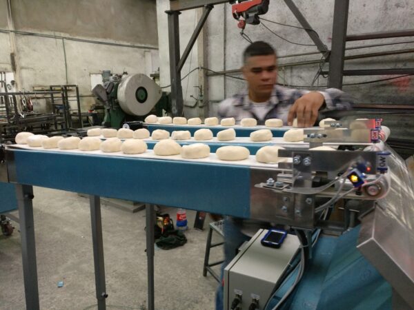 T7000 Tortilladora de harina de trigo con parrilla automática y sistema de alimentación