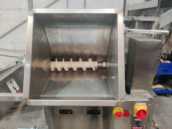 wheat dough cutter and rounder